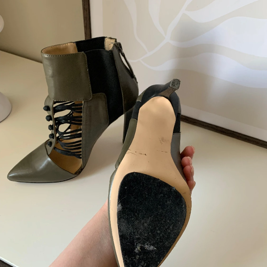 Högklackade skor 39 - 90