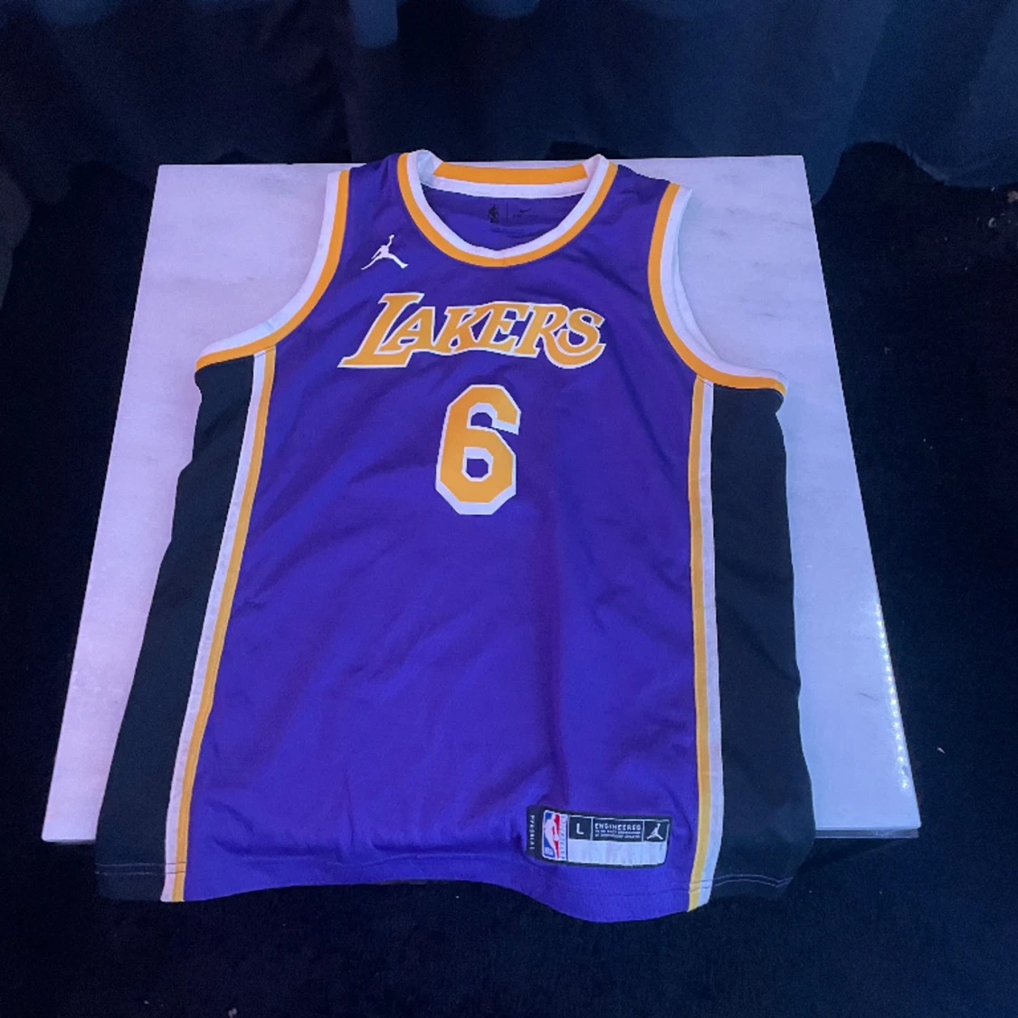 Lebron james jersey - 90