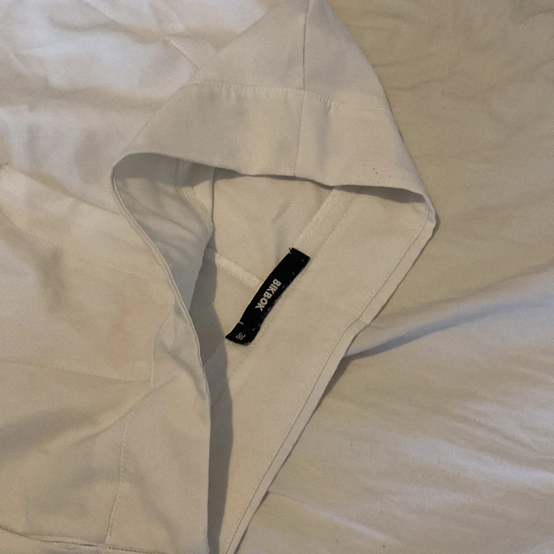 Vita kostymbyxor  - 90