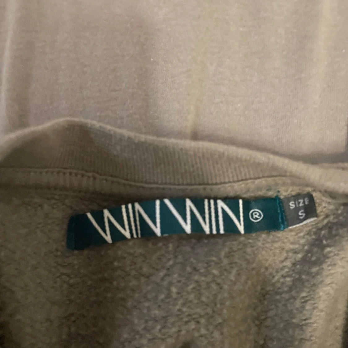 Brun winwin tröja - 90