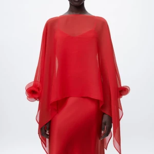 Fin klänning  - Helt ny klänning med pris lappen kvar. 