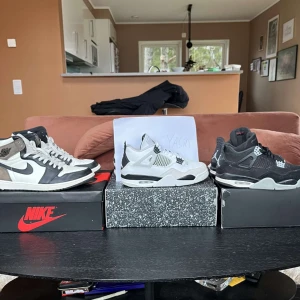 Jordans  - Skriv om ni har några frågor finns kvitto på alla. Skriv privat för storlek och cond och buda i DM