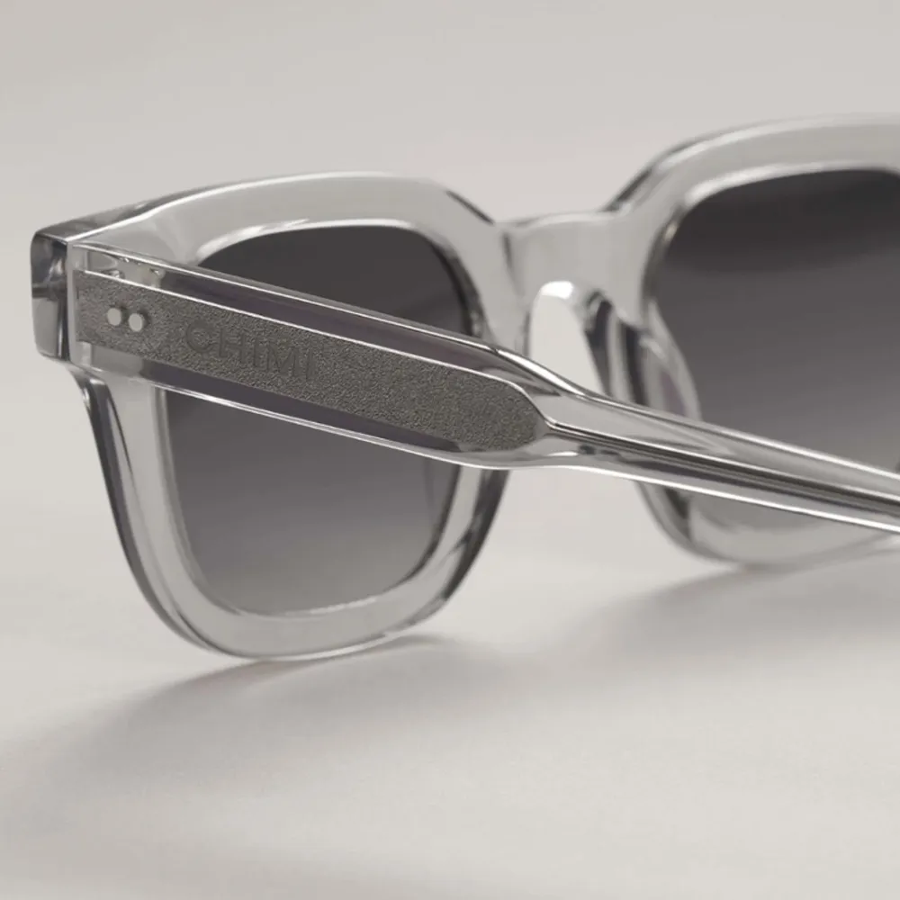 Helt nya chimi glasögon modell 04 grey✨ glasögonen är som nya med fodral💓 . Accessoarer.