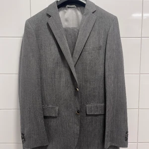 Hugo Boss Kostym - Välvårdad kostym Lång på mig, är 175cm Nypris 4.500kr James sharp2 