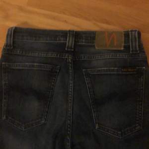 Slim jeans 29/32 stilrena nypris 1600 mitt pris 550