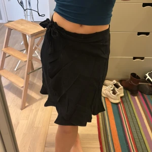 Somrig kjol - Så fin linnekjol i fint skick!