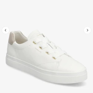 Gant skor - Säljer jättefina gant skor, de ser som nya ut men det ända är att tyget har gått upp lite inifrån. Fast inget som man lägger märket till eller känner av. Kan diskutera priset.❣️❣️