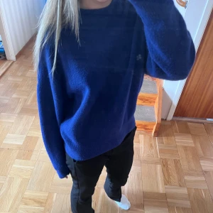 Stickad tröja - Kommer inte till användning. Super skön och inga defekter!🥰