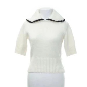 Topp - Finatickad topp ifrån & other stories. Använd enstaka gång så som ny!