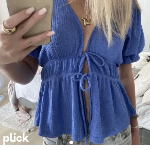 Gina sommar topp - Så fin topp från Gina, aldrig använd, pris går att diskutera. St XS.❤️