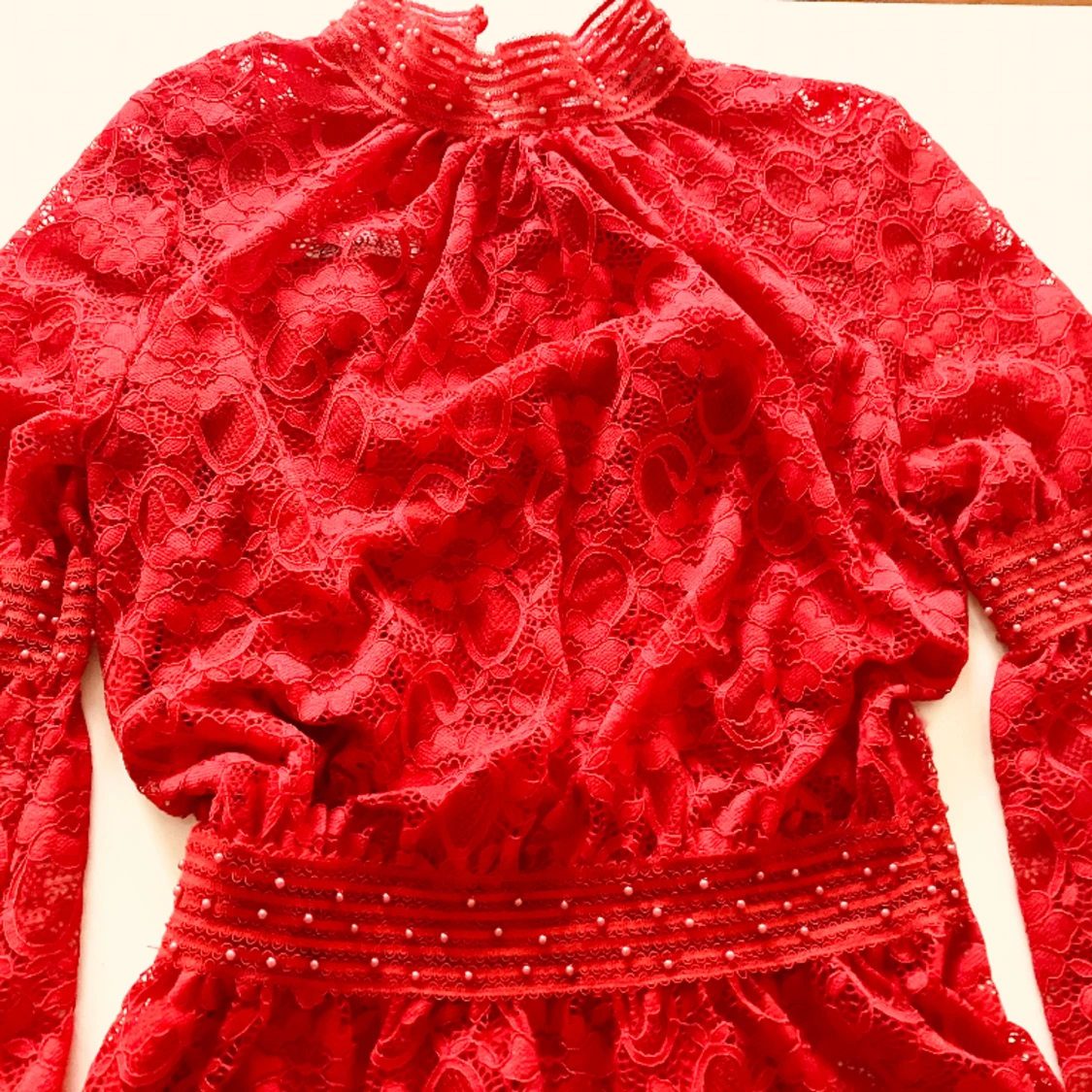 Klar röd Spetsklänning - 90