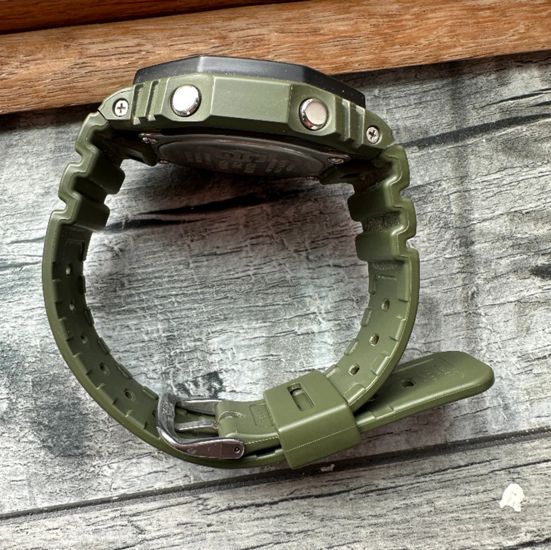 Militärgrön klocka - 91