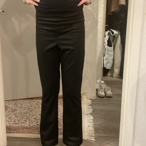 Snygga kostymbyxor  - Har använt dem 3 gånger❤️❤️