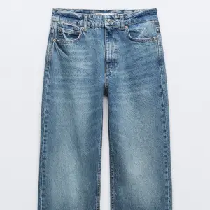 Midrise jeans från zara, bra skick🩷