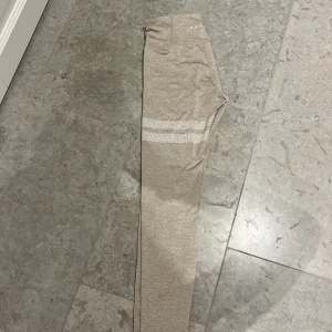 Stronger tights - Använda men absolut inte slitna, strl S.