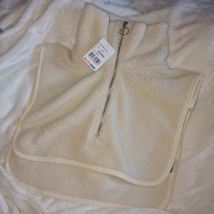 Halsduk/krage - Ny och oanvänd🫶🏼