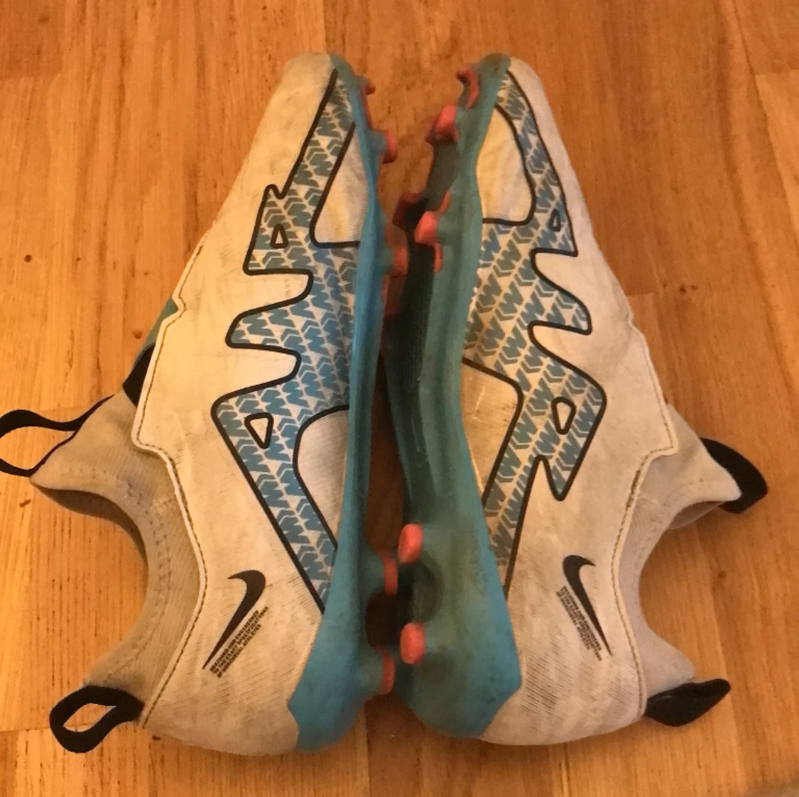 Fotbollskor nike - 90