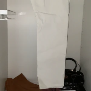 Weekday space byxor - Goa 31/32 byxor från weekday, hyfsat baggy 