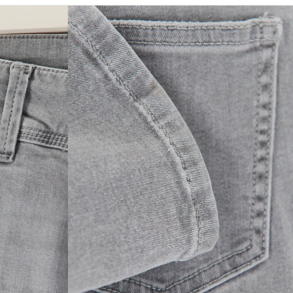 Bra skick, använd några gånger💓 inga hål osv, storlek 146💗 lågmidjade❤️. Jeans & Byxor.