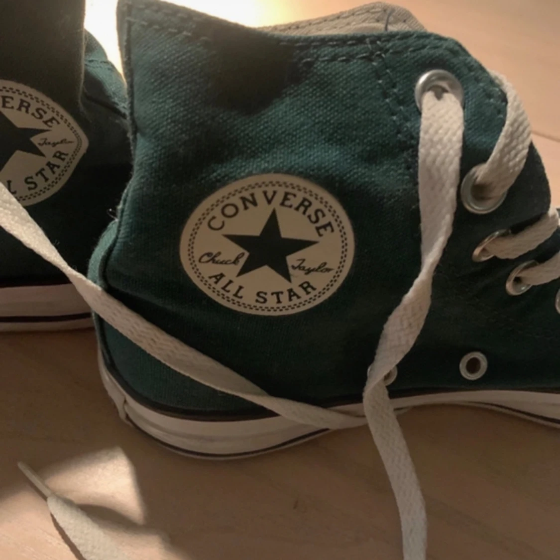 Mörkgröna Converse  - 90