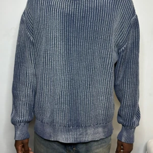 weekday sweatshirt  - sweatshirt från weekday  pris kan diskuteras 