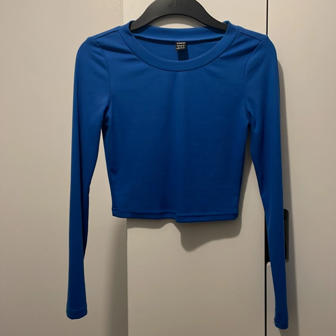 Blå långärmad tröja 