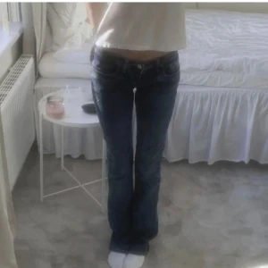 Ltb jeans - Säljer dessa snygga ltb jeans som inte kommer till användning💕💕 skriv för fler bilder eller info