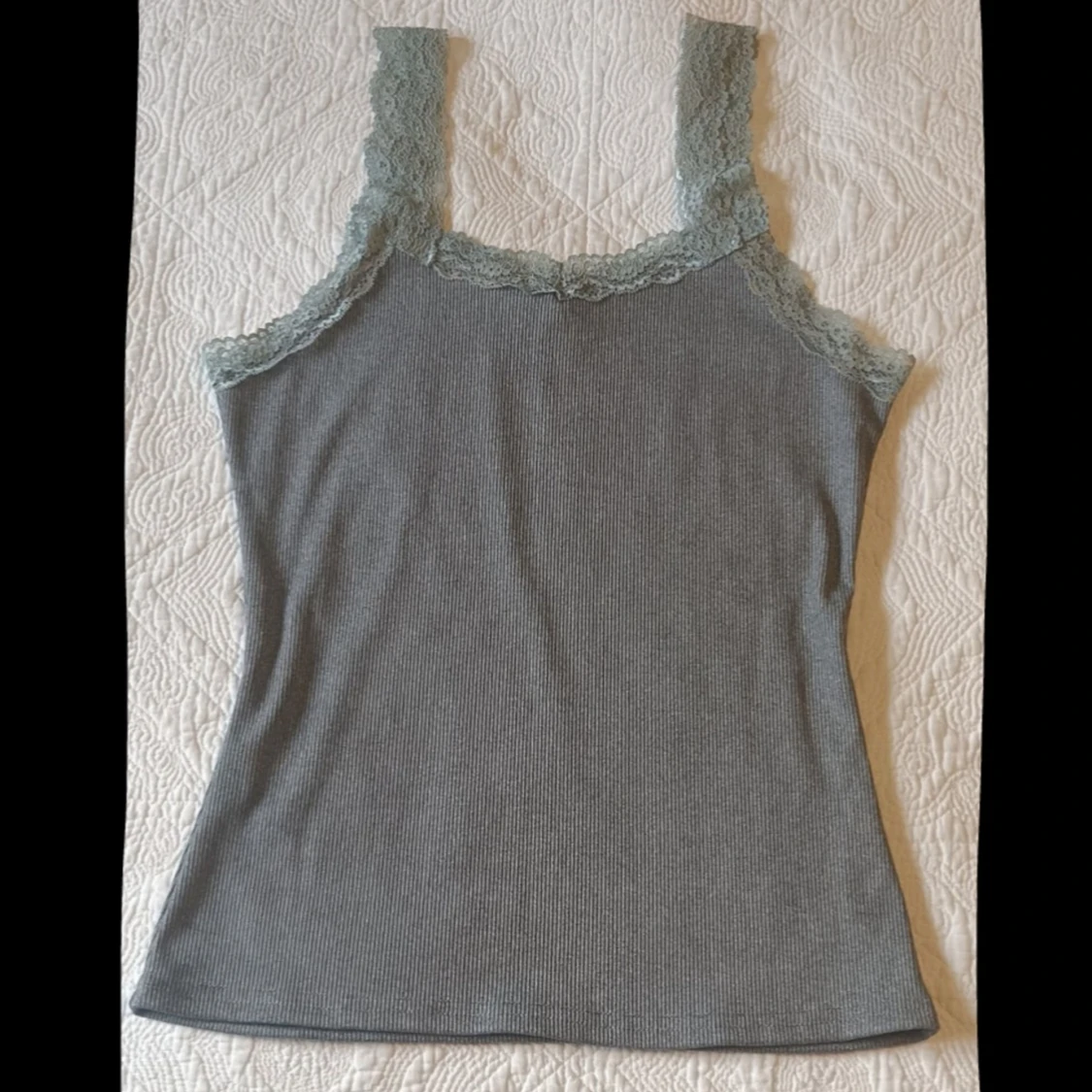 Gulligt grått linne  - 90