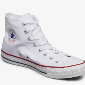 Säljer Converse som är vita med hög modell dam (använda men mkt gott skick, skriv för egna bilder)