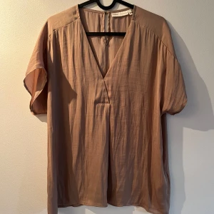 Blus Inwear strl 40 - Fin blus från Inwear. Bra skick!