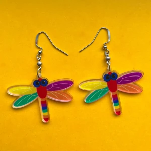 Somriga örhängen ☀️ - Nickelfria krokar. Skickas eller hämtas i Hornstull i Stockholm. ☀️