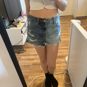 Shorts - Snygga shorts med hög midja som endast har används ett par gånger🩷