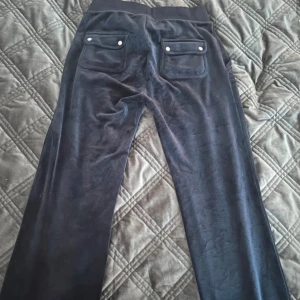 Juicy byxor mörkblå  - Fint skick! 