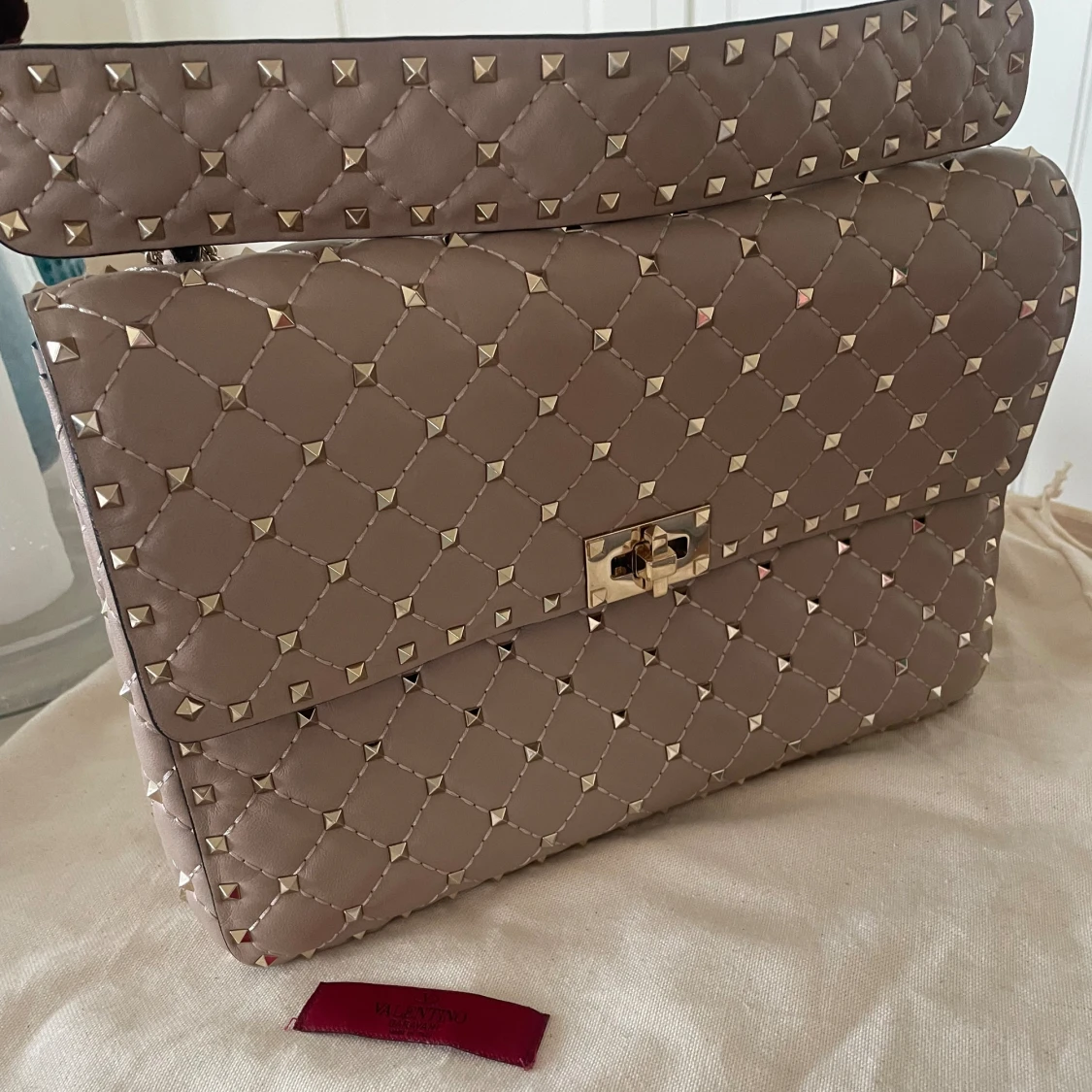 Valentino garavani väska  - 90