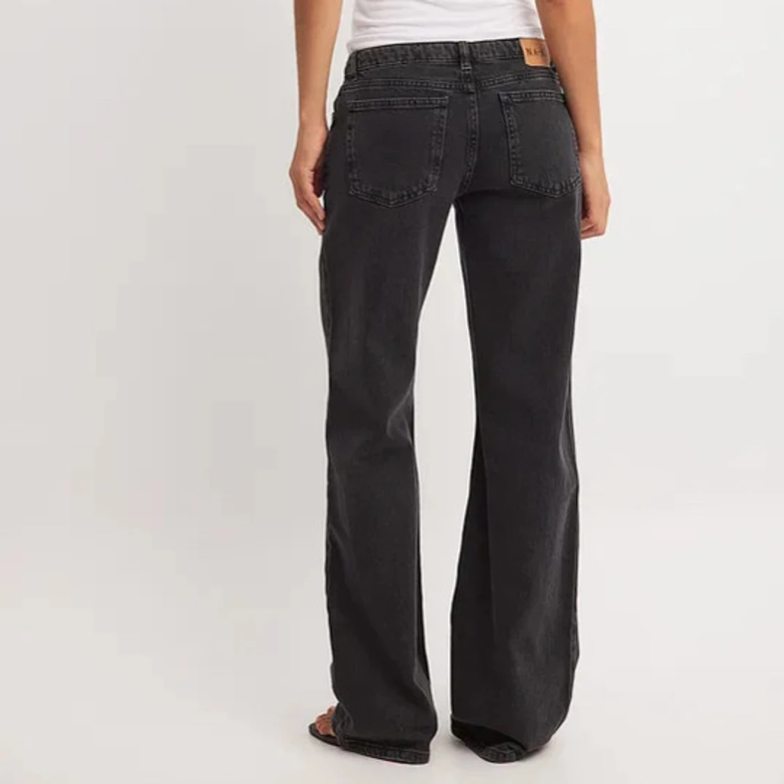 Svarta jeans - NAKD - 90