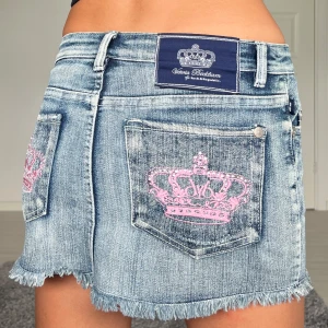 Victoria beckham kjol - Midjemått: 36cm rakt över, längd: 28cm 💗