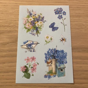 Klistermärken  - Fina klistermärken, första bilden 20kr andra bilden 10kr🌸🎀😊