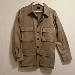 Boxy jacket - Köpte för 499 kr, aldrig använd.