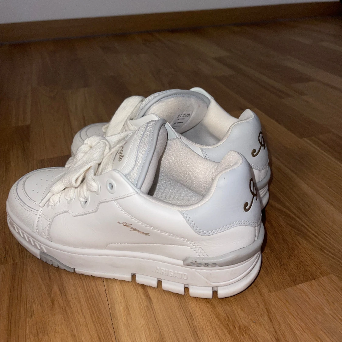 Axel Arigato skor  - 91