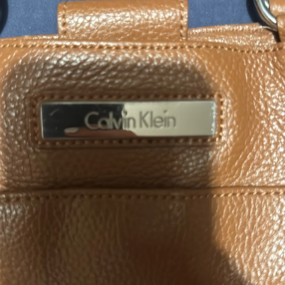 Jätte fin vintige väska men original pris 1500kr. Laukut & Käsilaukut.