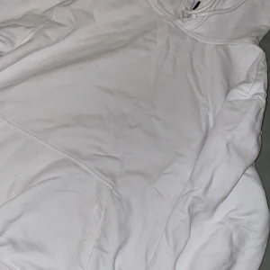 HM hoddie  - Säljer en HM hoddie som användes för 2 år sen. Använt gott sick 