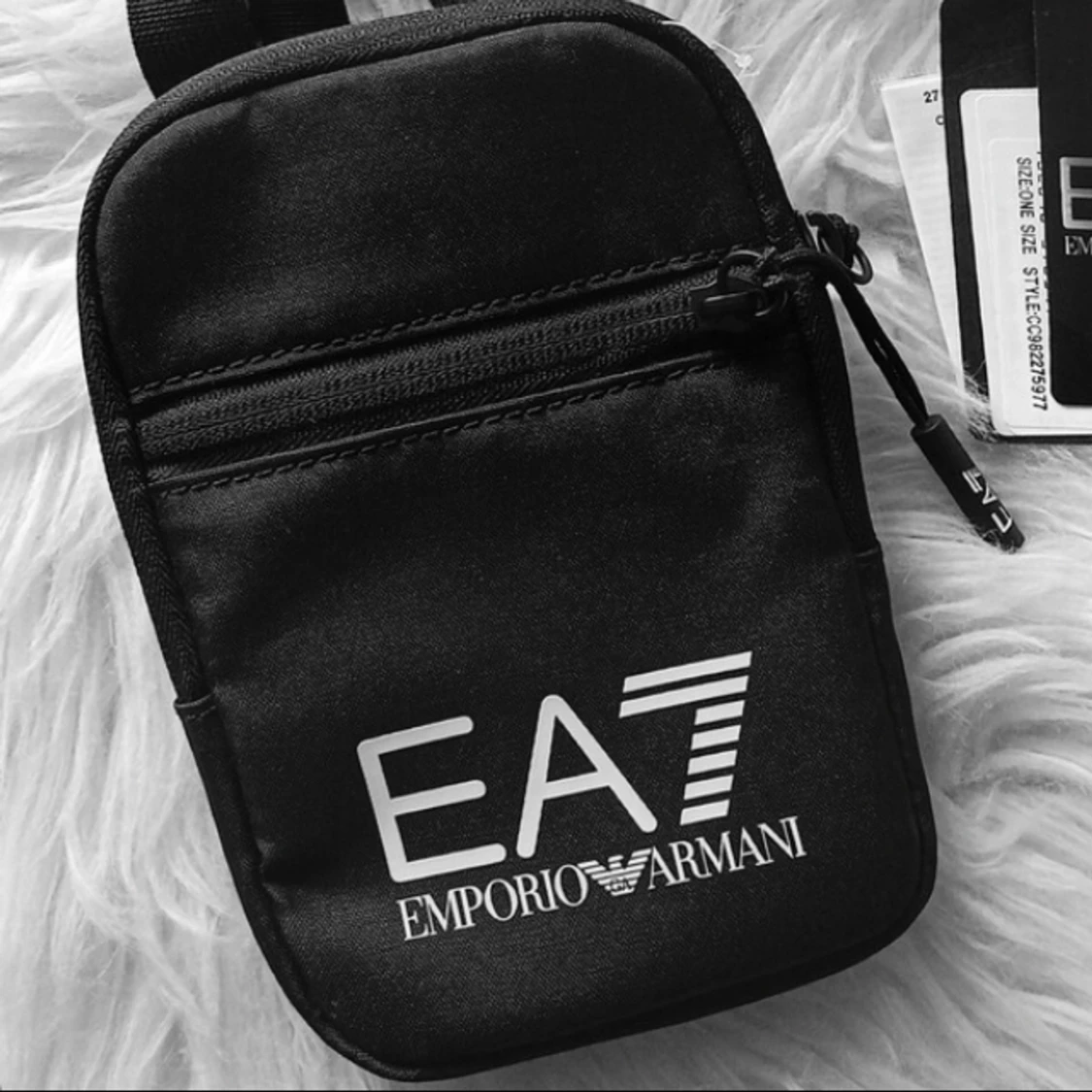 Helt ny emporio armani väska - 90