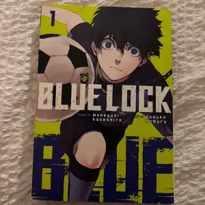Blue lock manga volume 1 från Science fiction bokhandeln i Stockholm 