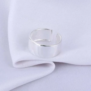 Silverring  - Helt ny justerbar silverring, one size. Pris:65kr
