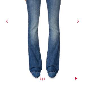 Säljer dessa så snygga bootcut  diesel jeans, skriv privat för fler bilder!🫶🏽 