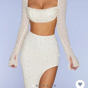 Oh Polly Topp - Säljer min oh polly topp då den är för stor för mig. Har använt den en gång. Den är i size uk 14, svensk 42. 