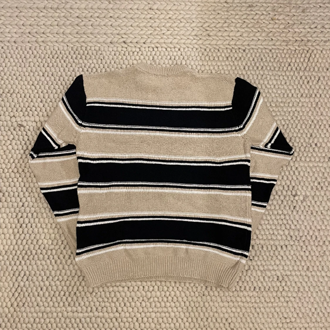 Stickad tröja  - 90