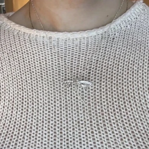 Halsband - Säljer detta halsband så fint 