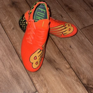 Newbalance Furon  - Elitemodellen som ej passade min fot tyvärr. Endast Använd 2 träningar 
