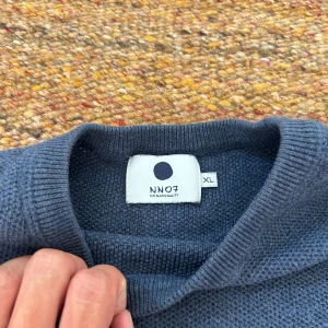 NN07 Tröja - Storlek är XL. Krymptes i tvätten och har använt den själv. Den har krympt till storleken Medium. 
